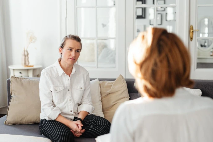 Accompagnement individuel des adultes en Vendée face au stress, à l’anxiété, au surmenage et aux difficultés de la vie, burn-out, avec un soutien personnalisé en hypnothérapie et EMDR-THAsi adapté